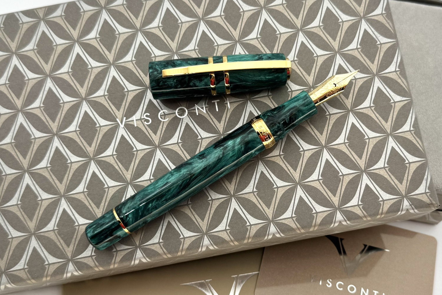 ViscontiLEHomoSapiensDarkEmeraldFPp_A